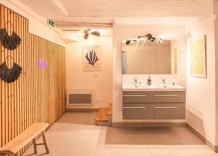 Apartamento Parisconciergerie - Duplex For 12 With Cinema, 4br Paris