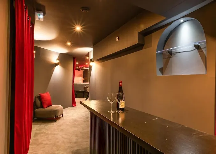Parisconciergerie - Duplex For 12 With Cinema, 4br Apartamento *