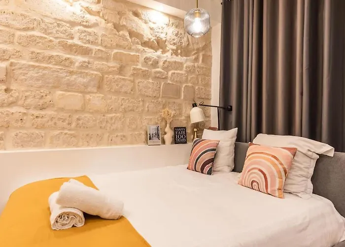 Apartamento Parisconciergerie - Duplex For 12 With Cinema, 4br Paris
